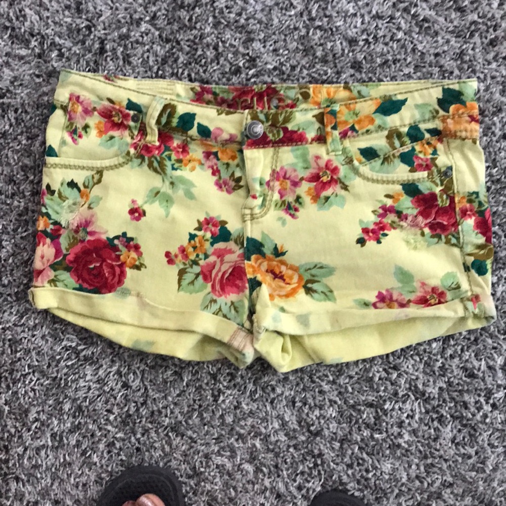 [Rue 21] shorts
